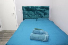 Ground Floor 1 Bed Flat Dartford- 1 - Fully Equipped - Fibre Wifi - AIRPORT PICK-DROP AVAILABLE